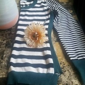 Medium Sweater : Cream Black and Green